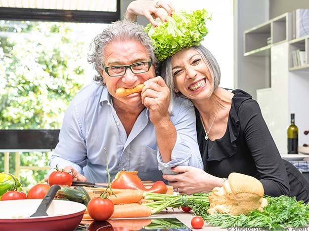 Carstens-Stiftung: Aktiv der Demenz vorbeugen: Lebensstil und Ernährung
