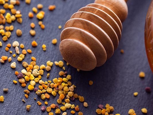 Carstens-Stiftung: Propolis gegen Lippenbläschen