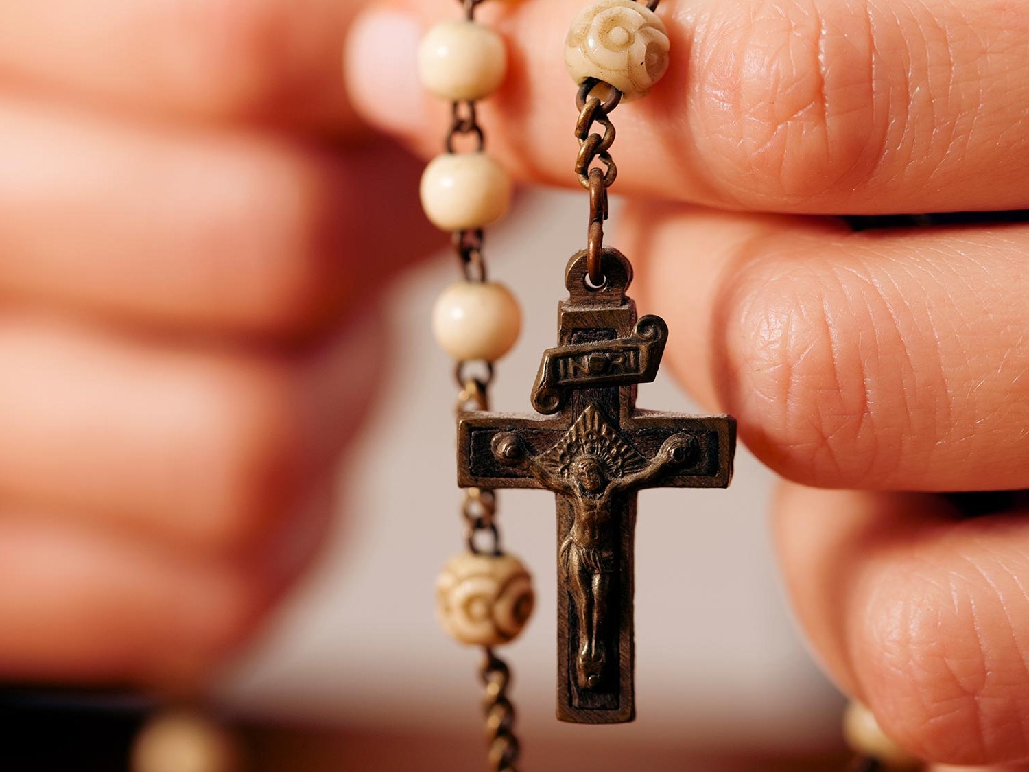 Querschnittsstudie: Rosenkranz, Spiritualität und Wohlbefinden