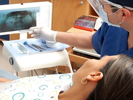 Selbstheilungskräfte stärken bei chronischer Parodontitis Carsten Stiftung: Komplementärmedizin rund um die Zahnheilkunde