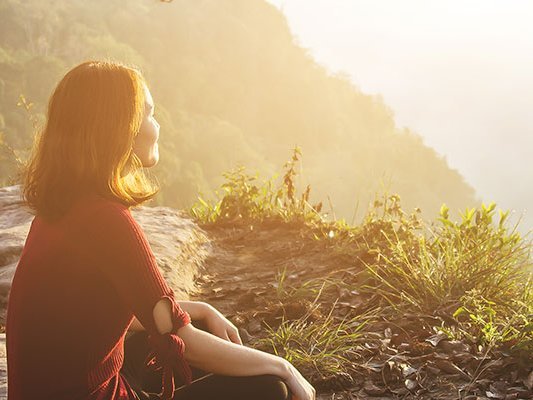 Carstens-Stiftung: Meditation plus Bewegung zur Trauma-Bewältigung nach sexueller Gewalt Carstens-Stiftung: Meditation plus Bewegung zur Trauma-Bewältigung nach sexueller Gewalt