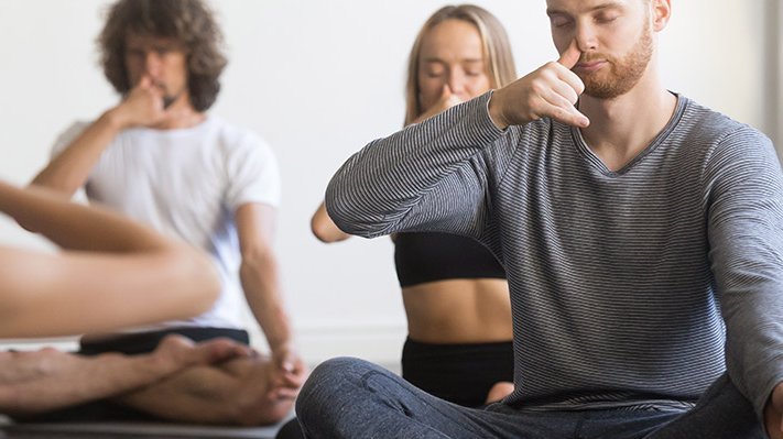 Pranayama-Yoga lässt COPD-Patienten besser durchatmen Pranayama-Yoga lässt COPD-Patienten besser durchatmen