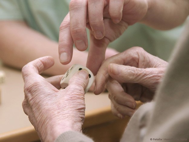 Carstens-Stiftung: Lebensstilfaktoren spielen eine wichtige Rolle in der Prävention von Demenzerkrankungen. Carstens-Stiftung: Lebensstilfaktoren spielen eine wichtige Rolle in der Prävention von Demenzerkrankungen.
