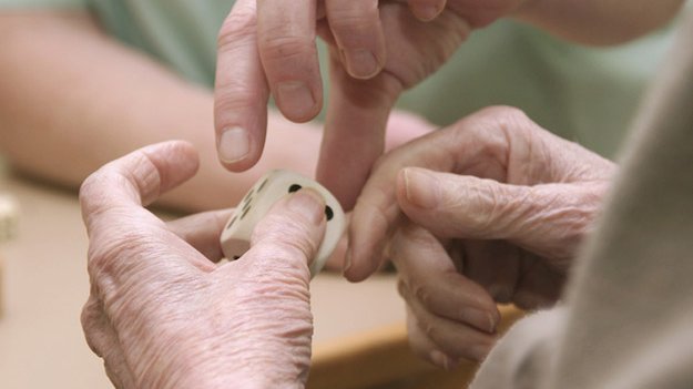 Carstens-Stiftung: Lebensstilfaktoren spielen eine wichtige Rolle in der Prävention von Demenzerkrankungen. Carstens-Stiftung: Lebensstilfaktoren spielen eine wichtige Rolle in der Prävention von Demenzerkrankungen.