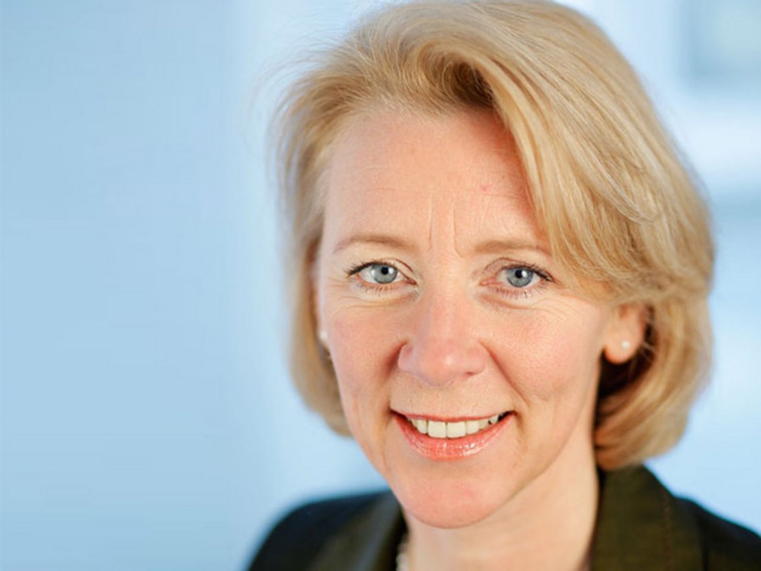 Dr. Anna Paul Dr. Anna Paul