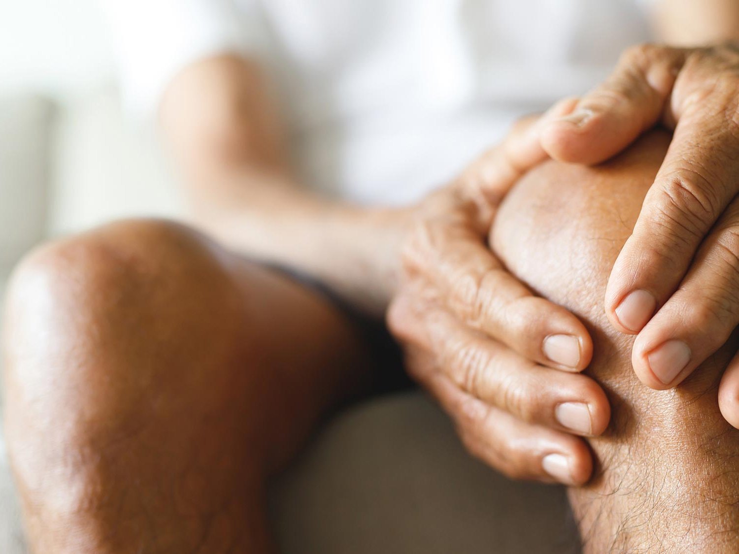 Kniearthtose: Z. rhetsa lindert Schmerzen ähnlich Diclofenac