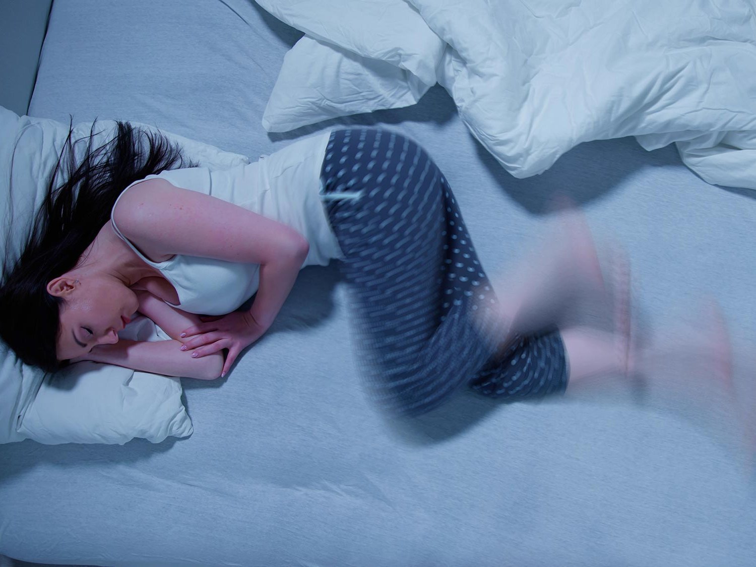 Restless Legs: Hydrotherapie und Akupressur verbessern Lebensqualität