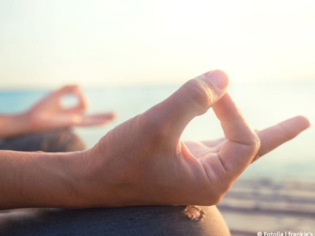 Carstens-Stiftung: Achtsamkeitsmeditation, Biofeedback oder Sport als Selbsthilfe bei Stress? Carstens-Stiftung: Achtsamkeitsmeditation, Biofeedback oder Sport als Selbsthilfe bei Stress?