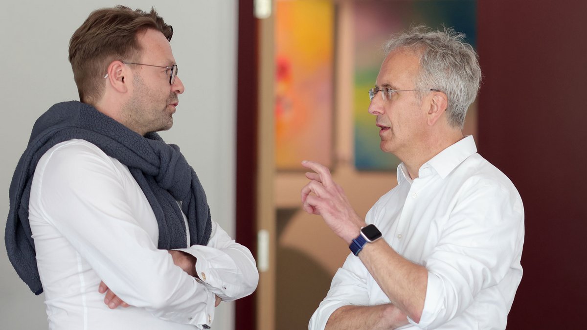 Dr. Marc Werner mit Prof. Dr. Andreas Michalsen Dr. Marc Werner mit Prof. Dr. Andreas Michalsen