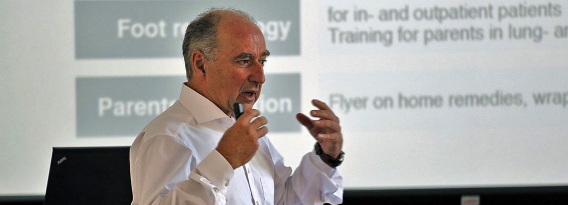 Professor Gustav Dobos im Rahmen unseres Projektleitersymposiums