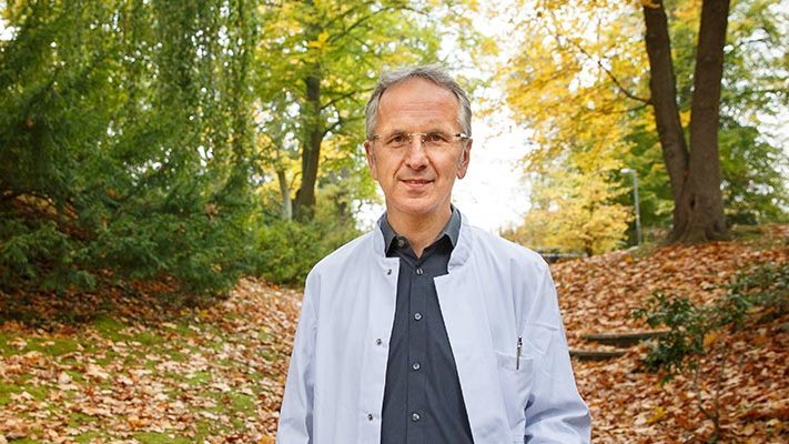 Die Carstens-Stiftung stellt »Zehn Fragen an …« Professor Andreas Michalsen. Die Carstens-Stiftung stellt »Zehn Fragen an …« Professor Andreas Michalsen.