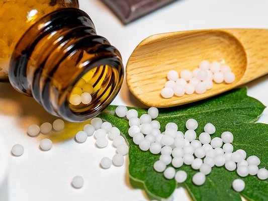 Carstens-Stiftung: Systematische Übersichtsarbeiten in der Homöopathie