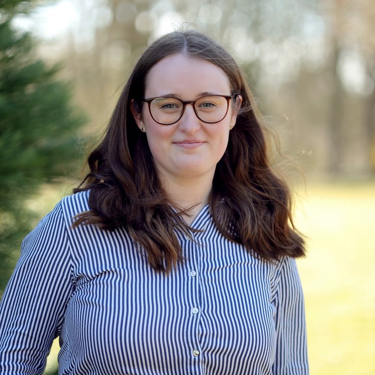 Isabell Nagel ist Werkstudentin bei der Karl und Veronica Carstens-Stiftung