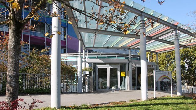 Carstens-Stiftung: …Stein auf Stein, Stein auf Stein… – "Bauanleitung" für ein Integratives Kinderkrankenhaus "Bauanleitung" für ein Integratives Kinderkrankenhaus