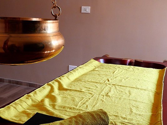 Carstens-Stiftung: Ayurveda: ein guter therapeutischer Ansatz bei Kniegelenksarthrose