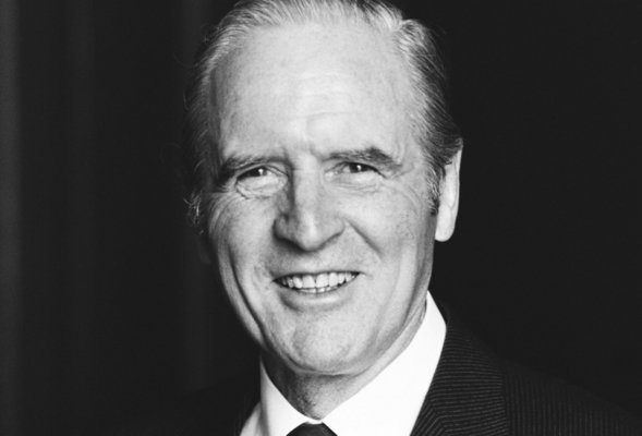 Professor Karl Carstens