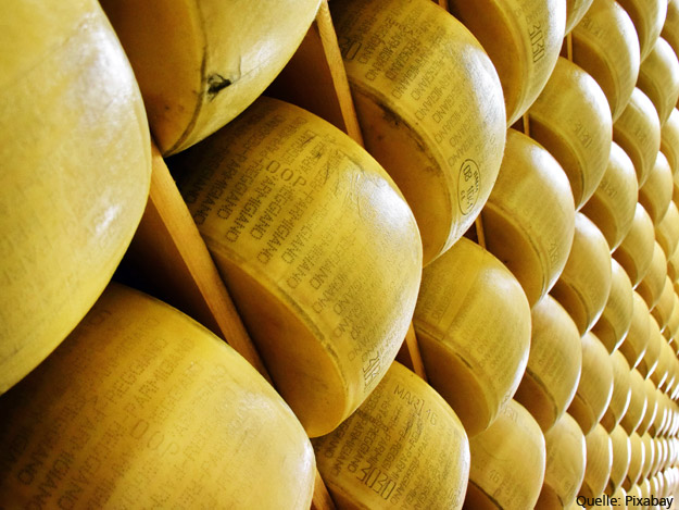 Täglicher Genuss von Parmesankäse senkt den Blutdruck