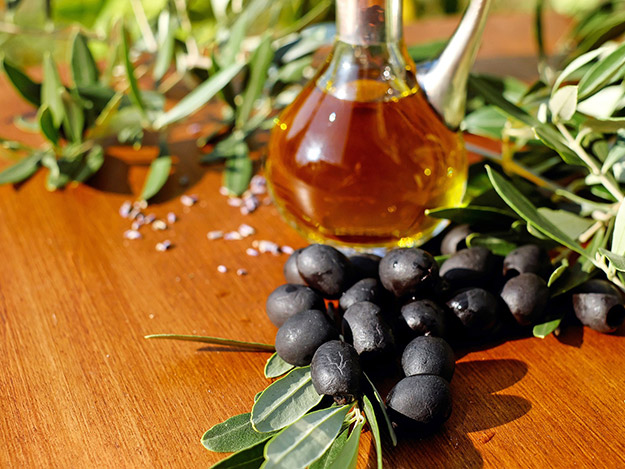 Olivenextrakt bei chronisch-entzündlichen Darmerkrankungen? Carstens-Stiftung: Olivenextrakt bei chronisch-entzündlichen Darmerkrankungen.